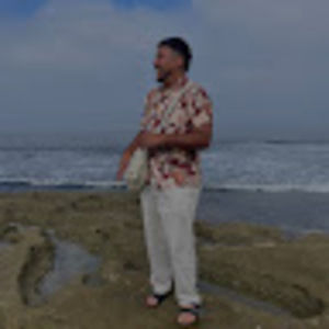 Meet your Posher, Esteban